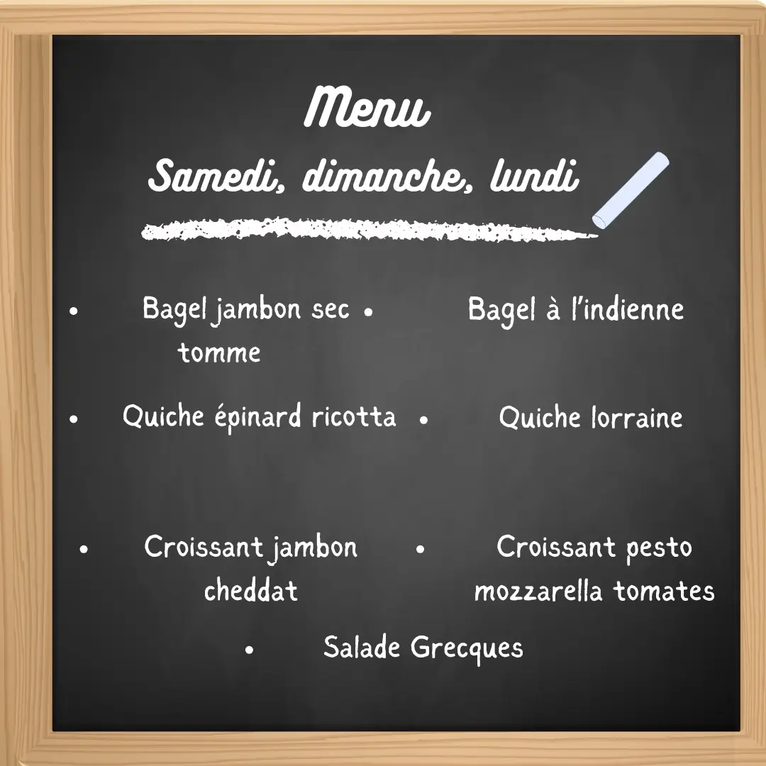 Découvrez le menu de la semaine chez Ty Poz, votre adresse locale pour un repas du midi fait maison, rapide et pas cher à Pontivy et Guerlédan. Que vous soyez de passage ou en pause déjeuner, notre formule vous offre une alternative saine et gourmande aux repas classiques de supermarché.  Chaque semaine, notre équipe vous propose un menu varié de snacking artisanal : tartes salées, plats mijotés, quiches, salades, sandwichs gourmets et desserts maison, cuisinés avec des produits locaux et de saison.  Idéal pour une pause midi équilibrée, sur place dans notre salon de thé cosy ou à emporter.Profitez de votre pause déjeuner dans un cadre chaleureux, avec un repas complet préparé avec soin, sans passer par un supermarché !